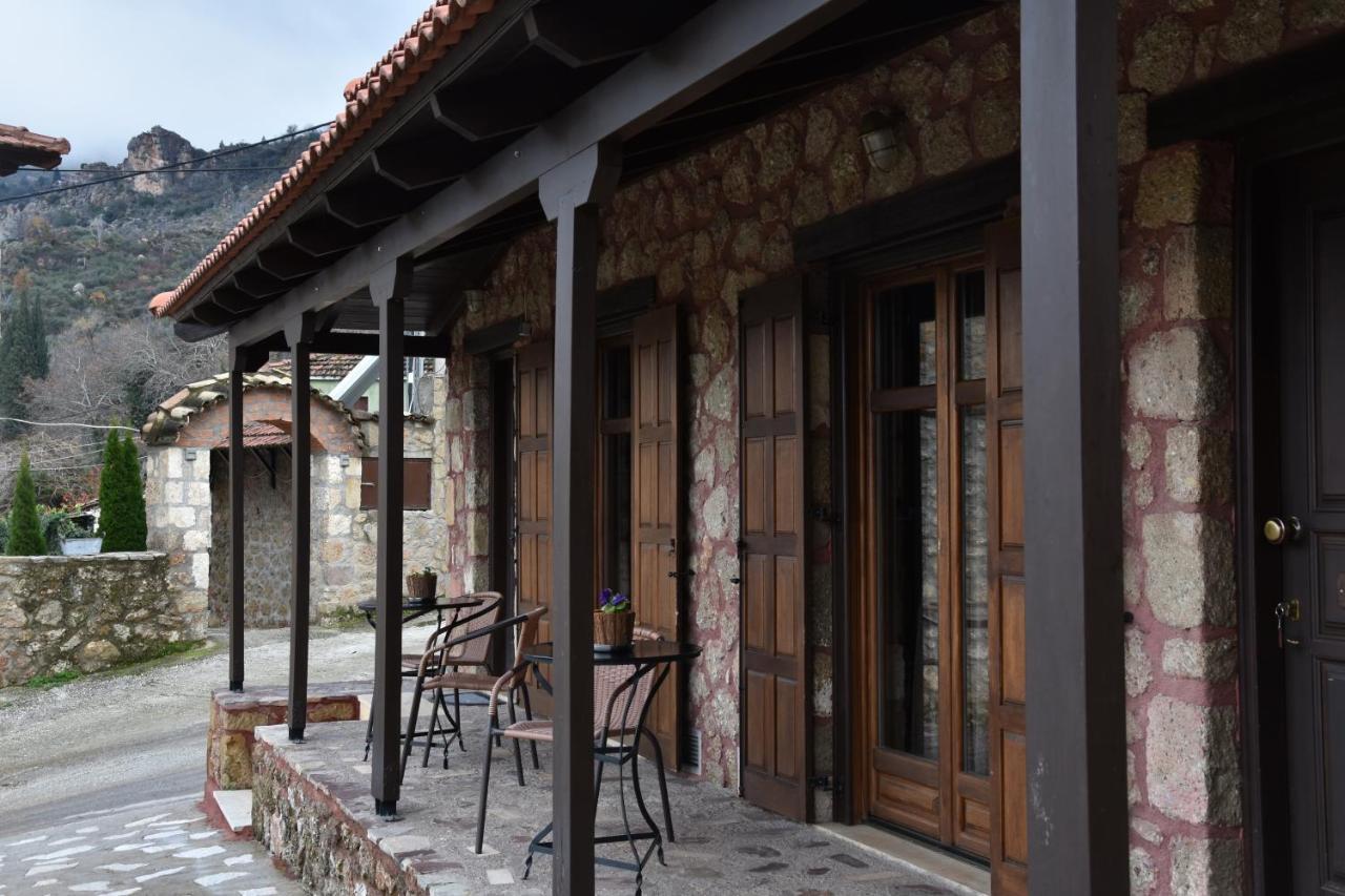 Ξενώνας Παλαιόκαστρο Κάτω Τρίκαλα Κορινθίας Εξωτερικό φωτογραφία