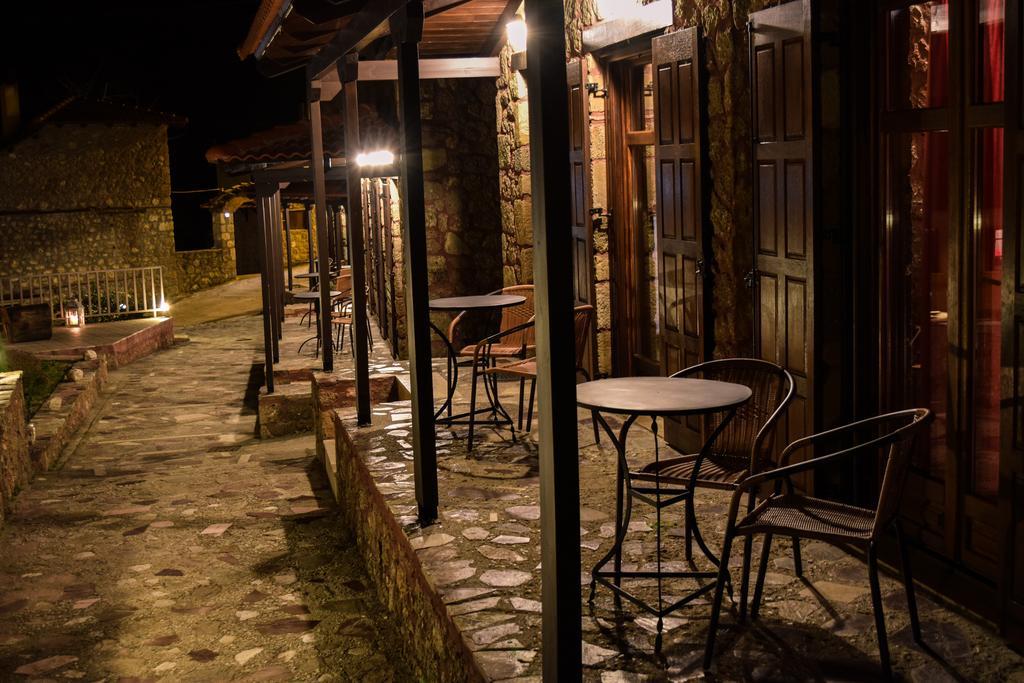 Ξενώνας Παλαιόκαστρο Κάτω Τρίκαλα Κορινθίας Εξωτερικό φωτογραφία