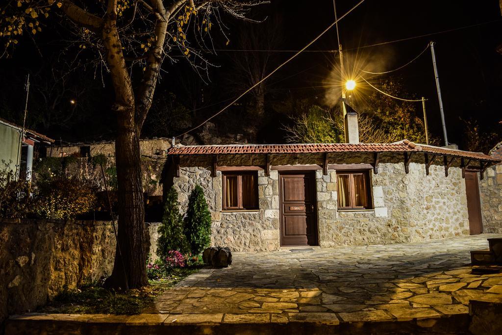 Ξενώνας Παλαιόκαστρο Κάτω Τρίκαλα Κορινθίας Δωμάτιο φωτογραφία